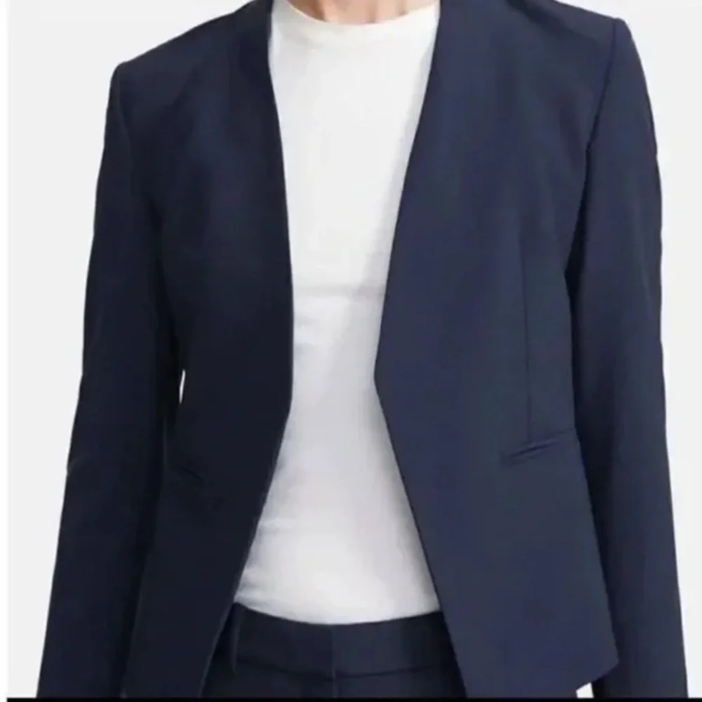 Theory Lanai Sevona Wool Crop Blazer Navy Blue Open Front Business Casual Sz 10